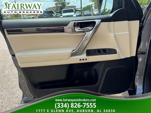 Used 2023 Lexus GX 460 Premium AWD/4WD image 30