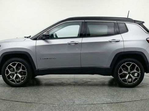 Used 2025 Jeep Compass Limited AWD/4WD image 5