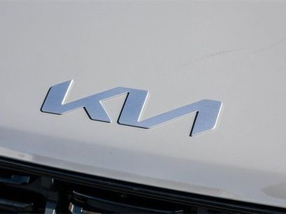 Used 2025 Kia Sorento SX