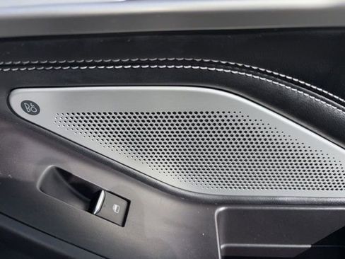 Used 2020 Ford Explorer ST w/ Premium Technology Package image 11