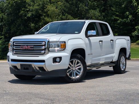 Used 2017 GMC Canyon SLT w/ Driver Alert Package AWD/4WD image 4