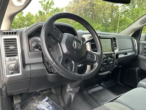 Used 2015 RAM 2500 SLT w/ Luxury Group AWD/4WD image 12
