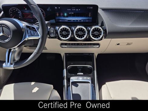 Certified 2025 Mercedes-Benz GLA 250 4MATIC image 19