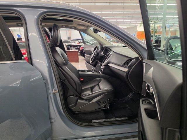 Used 2023 Volvo XC90 B5 Core AWD/4WD image 36