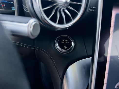 Used 2022 Mercedes-Benz SL 63 AMG 4MATIC image 28