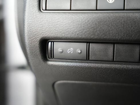 Used 2021 Nissan Rogue SV image 42