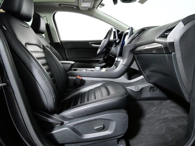 Certified 2024 Ford Edge SEL w/ Convenience Package AWD/4WD image 11