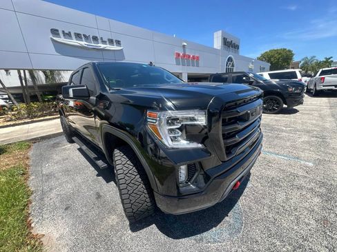Used 2021 GMC Sierra 1500 Elevation w/ Preferred Package RWD image 4