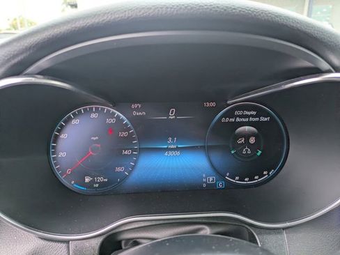 Used 2022 Mercedes-Benz GLC 300 image 28