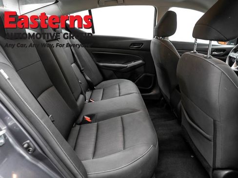 Used 2025 Nissan Altima 2.5 SV FWD image 23