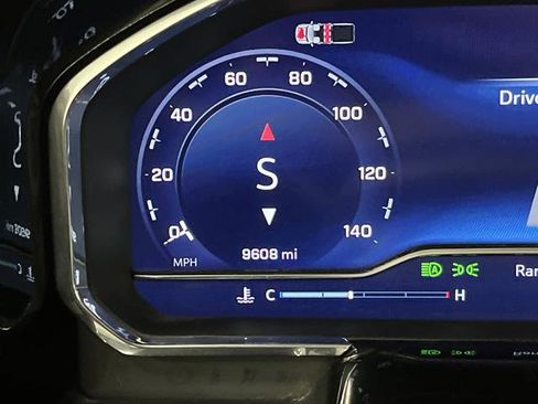 Used 2025 Chevrolet Silverado 1500 LT image 6