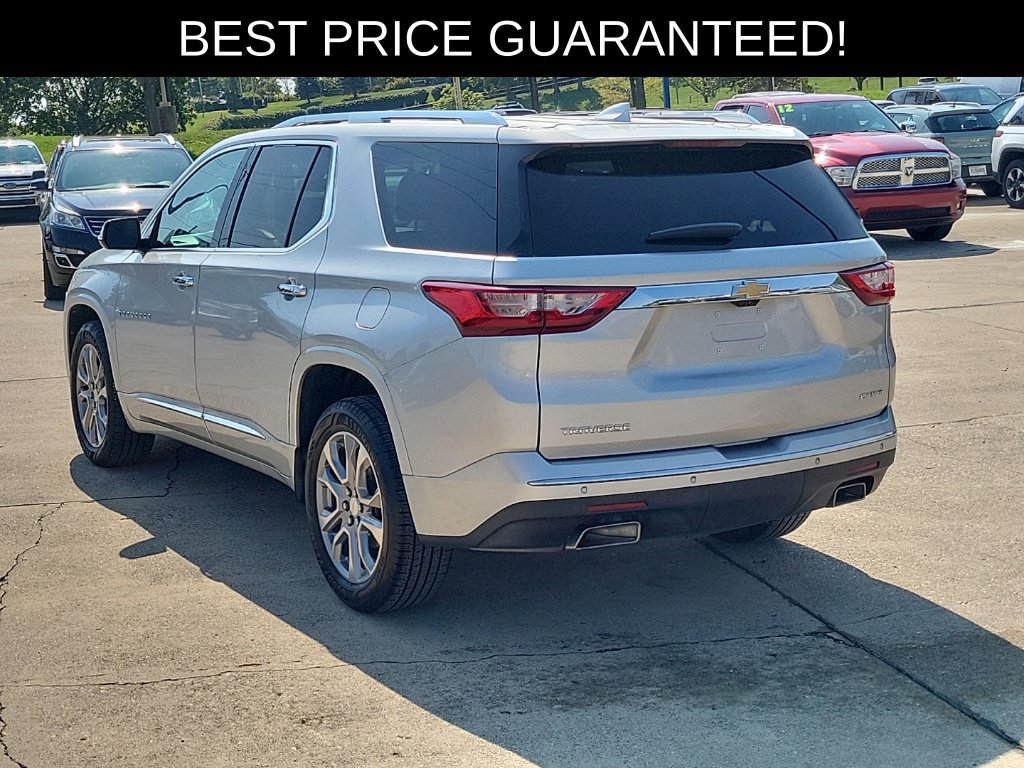 Used 2019 Chevrolet Traverse Premier w/ Driver Confidence II Package FWD image 3
