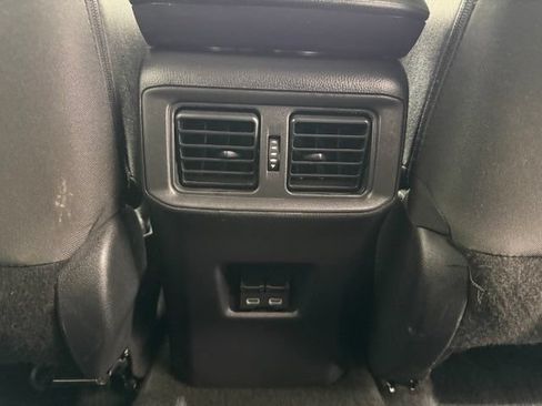 Used 2024 Toyota RAV4 XLE FWD image 26