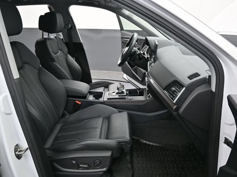 Used 2024 Audi Q5 2.0T Premium Plus AWD/4WD image 26