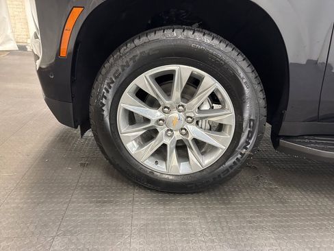 New 2026 Chevrolet Suburban Premier image 11