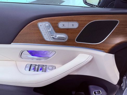 Used 2024 Mercedes-Benz GLE 350 4MATIC image 21