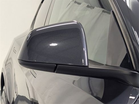 Used 2023 Tesla Model Y Long Range image 30