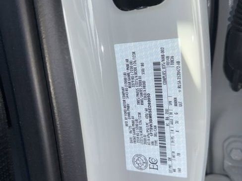 Used 2025 Ford F350 Platinum image 3