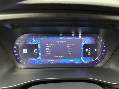 Certified 2023 Volvo XC40 B5 Ultimate w/ Protection Package Premier AWD/4WD image 15