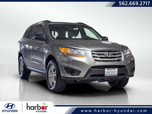 Used 2011 Hyundai Santa Fe GLS FWD image 1