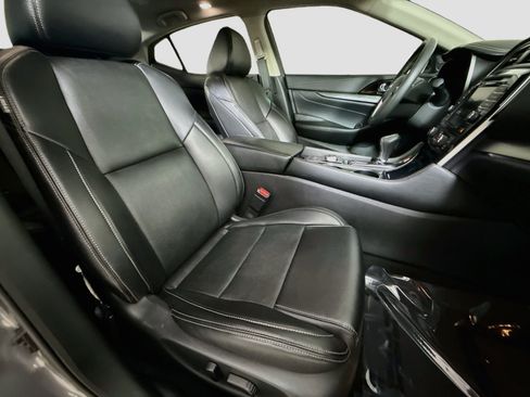 Used 2023 Nissan Maxima SL FWD image 29