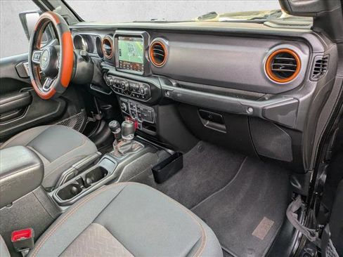 Certified 2020 Jeep Gladiator Mojave image 14