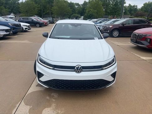 New 2026 Volkswagen Jetta Sport FWD image 2