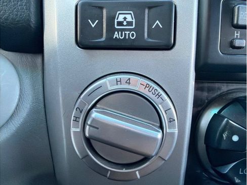 Used 2008 Toyota 4Runner Limited AWD/4WD image 19