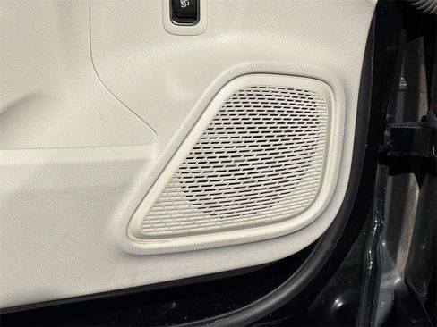 Used 2025 Mercedes-Benz GLA 250 image 19