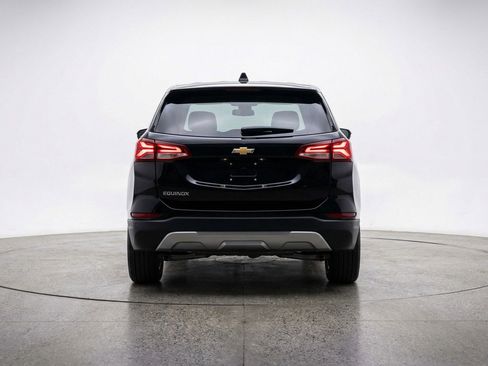 Used 2025 Chevrolet Equinox LT FWD image 7
