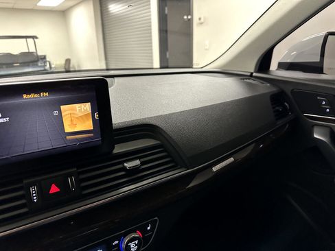 Used 2019 Audi Q5 2.0T Premium image 54