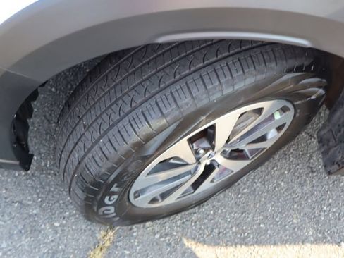 Certified 2025 Subaru Outback Premium AWD/4WD image 42