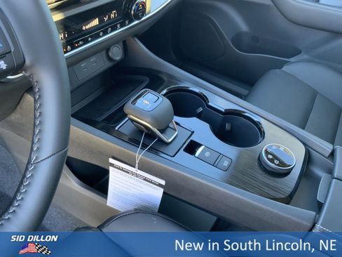 New 2026 Nissan Rogue SV image 8