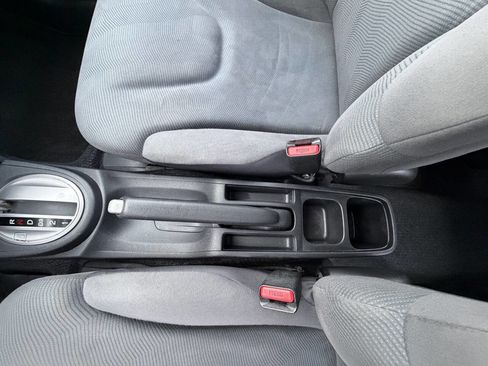 Used 2013 Honda Fit image 32