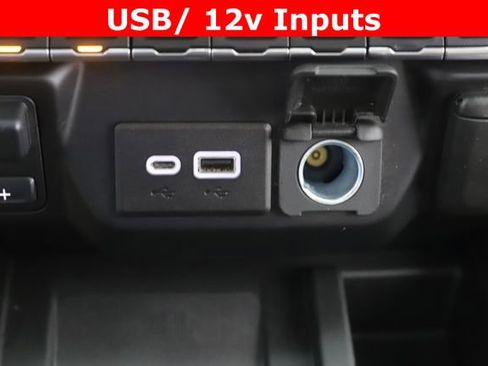 Used 2022 Chevrolet Silverado 2500 High Country w/ Safety Package II AWD/4WD image 28