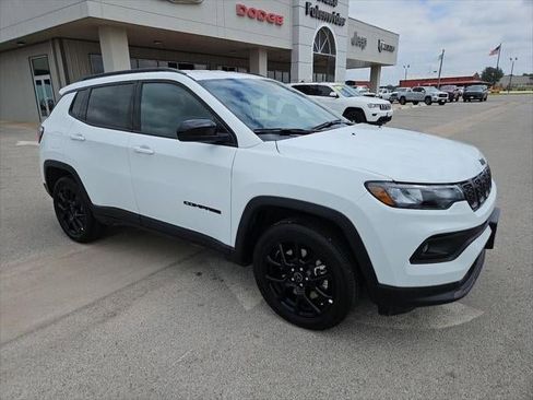New 2026 Jeep Compass Latitude AWD/4WD image 40