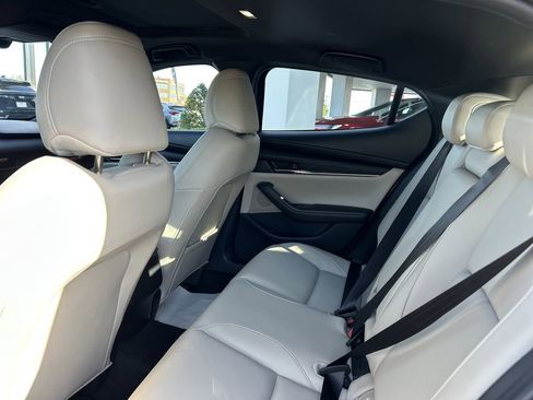 Used 2021 MAZDA MAZDA3 s image 16