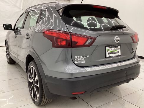 Used 2018 Nissan Rogue Sport SL image 8