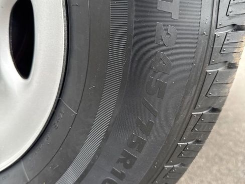 Used 2024 Chevrolet Express 2500 w/ Driver Convenience Package image 32