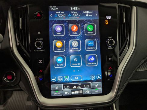 Used 2025 Subaru Outback Premium image 13