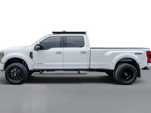 Used 2022 Ford F450 Limited w/ FX4 Off-Road Package AWD/4WD image 9