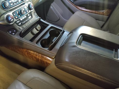 Used 2015 Chevrolet Tahoe LTZ image 26