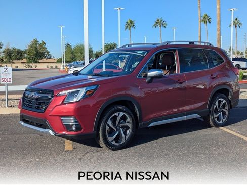 Used 2022 Subaru Forester Touring image 1