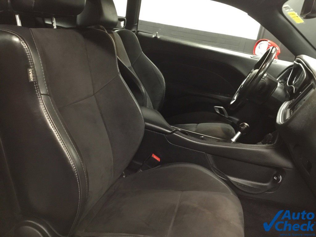 Used 2017 Dodge Challenger R/T Plus RWD image 27