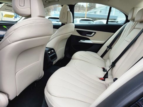 New 2026 Mercedes-Benz E 350 4MATIC Sedan image 16