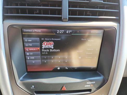 Used 2013 Ford Edge SEL image 13