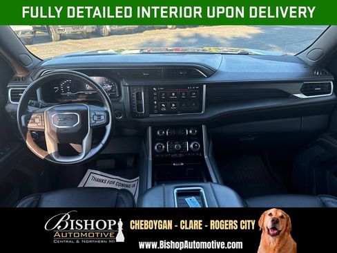 Used 2022 GMC Yukon XL Denali w/ Advanced Technology Package AWD/4WD image 3