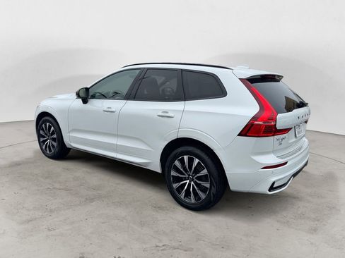 Certified 2024 Volvo XC60 B5 Core w/ Protection Package Premier AWD/4WD image 4
