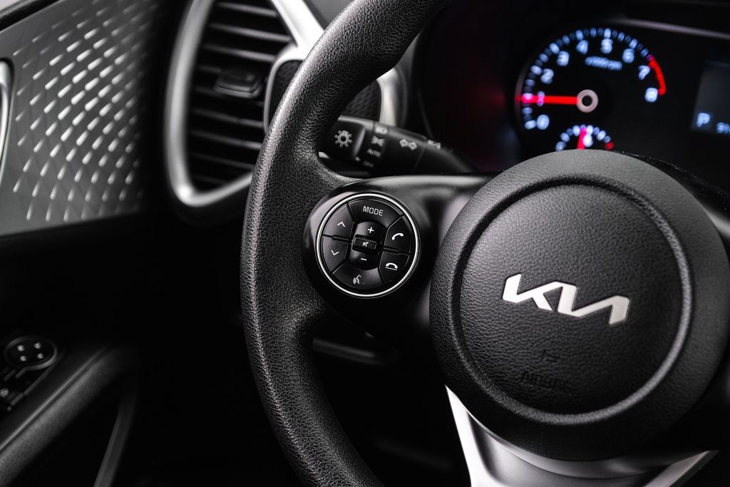 Used 2022 Kia Soul LX w/ Technology Package FWD image 15