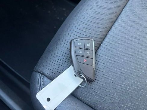 New 2026 Chevrolet Equinox LT image 18